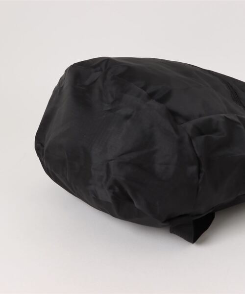 FOUND GOOD（ファウンドグッド）の「パッカブルミニリュック（バックパック/リュック・レディース・ブラック系/オレンジ系・フリー）」の5枚目の写真