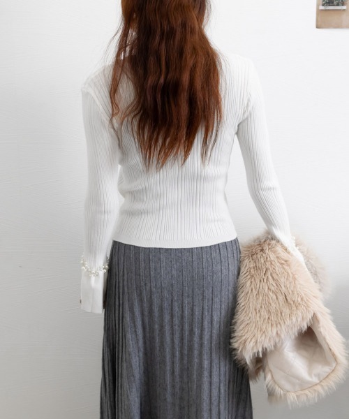 Miniministore(ミニミニストア)の「パール付きニットトップス フレアスリーブ(ニット/セーター・レディース・モカ/ワインレッド/ブラック/ライトベージュ/ホワイト・FREE)」の14枚目の写真