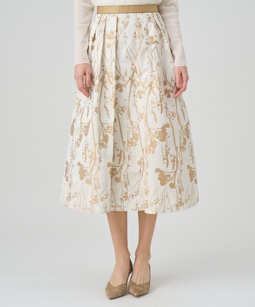 ANAYI（アナイ）の「シルエットフラワージャガードタックスカート（スカート・レディース・ブラック/ベージュ・38/36/34）」の4枚目の写真