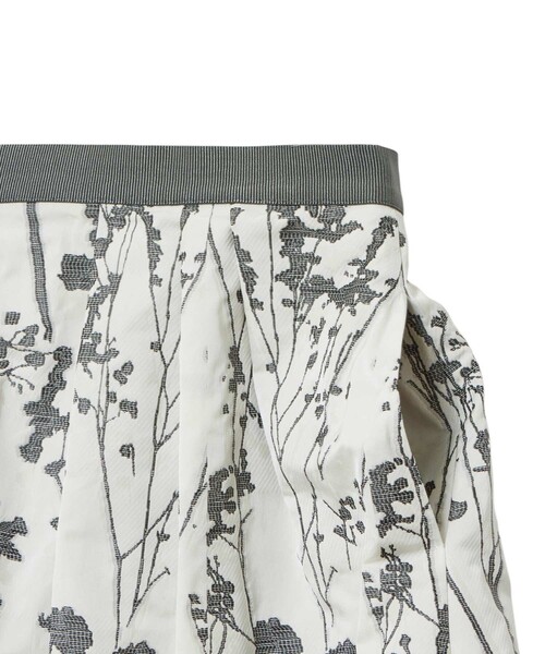 ANAYI（アナイ）の「シルエットフラワージャガードタックスカート（スカート・レディース・ブラック/ベージュ・38/36/34）」の18枚目の写真