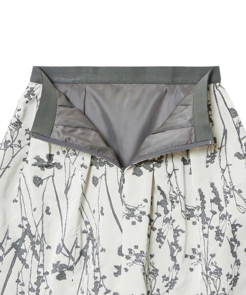 ANAYI（アナイ）の「シルエットフラワージャガードタックスカート（スカート・レディース・ブラック/ベージュ・38/36/34）」の19枚目の写真