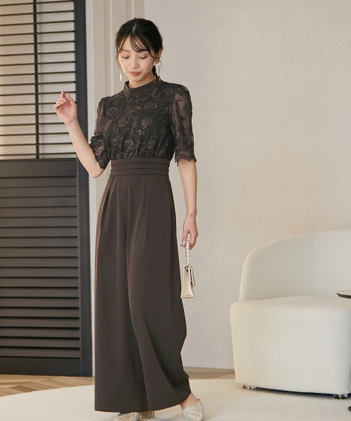 Jolie et Jolie(ジョリーエジョリー)の「スタンドカラー刺繍レースオールインワンパンツドレス(パンツドレス・レディース・ブラウン/ネイビー・L/M/3L/LL)」の8枚目の写真