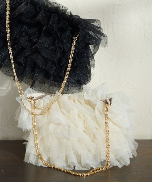 ROPE' PICNIC(ロペピクニック)の「キラキラシアーフリルチェーンショルダーバッグ(ショルダーバッグ・レディース・ライトグレー/ブラック/キナリ・FREE)」の2枚目の写真