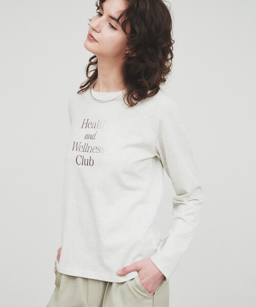 cloenc（クロエンス）の「【手洗い可】箔プリントロゴTシャツ（Tシャツ/カットソー・レディース・ホワイト/ライトグレー/スミクロ・02）」の13枚目の写真