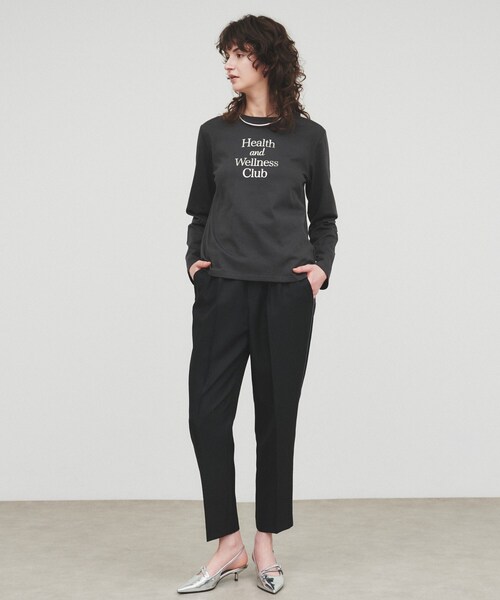 cloenc（クロエンス）の「【手洗い可】箔プリントロゴTシャツ（Tシャツ/カットソー・レディース・ホワイト/ライトグレー/スミクロ・02）」の17枚目の写真