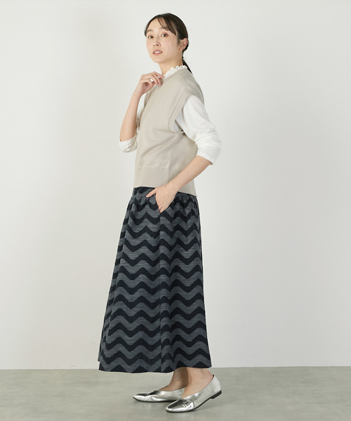 MELROSE claire（メルローズ クレール）の「【なみなみジャガード切り替えロングスカート】（スカート・レディース・ネイビー/グレー・FREE）」の10枚目の写真