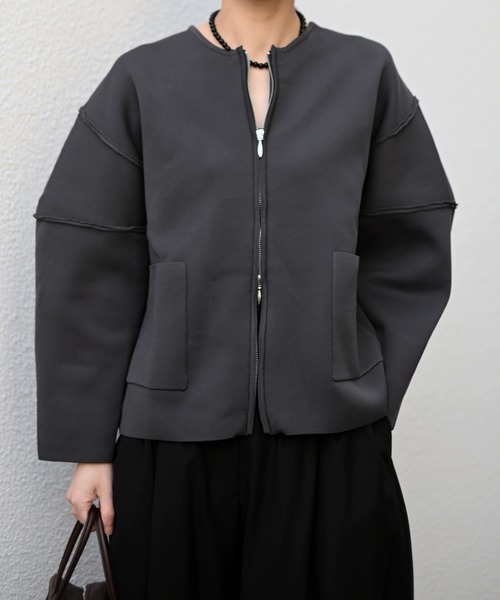 Marient(マリエント)の「ボリュームショルダージップCD(カーディガン/ボレロ・レディース・ライトグレー/チャコール・FREE)」の1枚目の写真