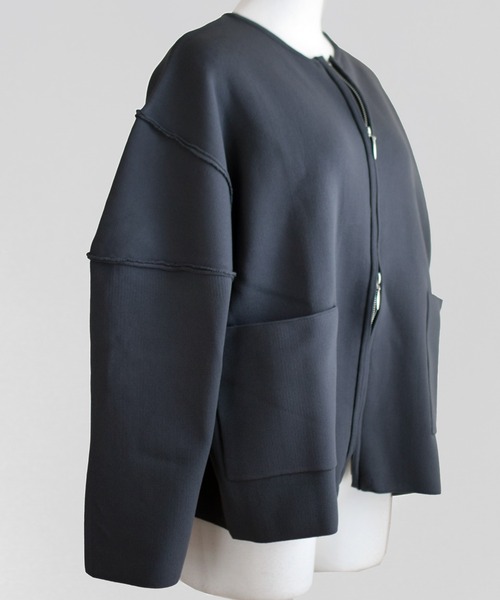 Marient(マリエント)の「ボリュームショルダージップCD(カーディガン/ボレロ・レディース・ライトグレー/チャコール・FREE)」の6枚目の写真