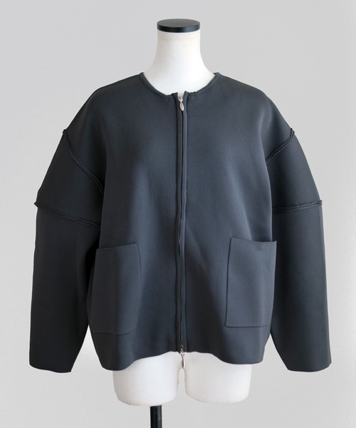 Marient(マリエント)の「ボリュームショルダージップCD(カーディガン/ボレロ・レディース・ライトグレー/チャコール・FREE)」の9枚目の写真