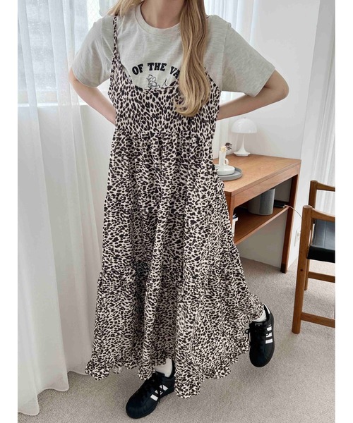 WC(ダブル シー)の「《EC限定★》ボリュームティアードキャミワンピース(ワンピース・レディース・ブルー/レッド/アイボリー・FREE)」の2枚目の写真