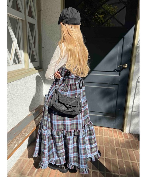 WC(ダブル シー)の「《EC限定★》ボリュームティアードキャミワンピース(ワンピース・レディース・ブルー/レッド/アイボリー・FREE)」の7枚目の写真