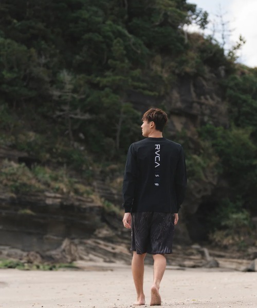 RVCA(ルーカ)の「RVCA メンズ RVCA ESCAPE SFLT 長袖サーフTシャツ 【2025年春夏モデル】/ルーカ水陸両用吸水速乾UV長袖ラッシュガード(水着)(ラッシュガード・メンズ・ブラック/グレー系その他/ホワイト・SMALL/MEDIUM/LARGE/X-LARGE)」の15枚目の写真