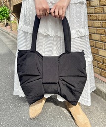 リボンモチーフソフトナイロンショルダーバッグ