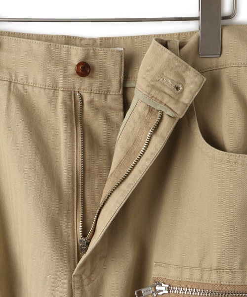 ADAM ET ROPE'(アダムエロペ)の「【TONYWACK(トニーワック)】MULTI POCKET CARGO PANTS(カーゴパンツ・レディース・ベージュ・S)」の12枚目の写真