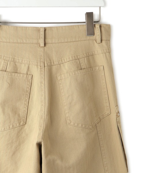 ADAM ET ROPE'(アダムエロペ)の「【TONYWACK(トニーワック)】MULTI POCKET CARGO PANTS(カーゴパンツ・レディース・ベージュ・S)」の6枚目の写真