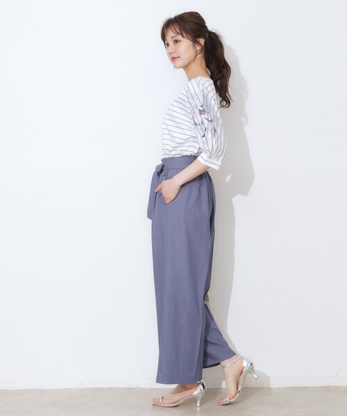 couture brooch（クチュールブローチ）の「【リボン付き・通勤】シャンブレーワイドパンツ（その他パンツ・レディース・ネイビー/ライトブルー・38/36/42/40）」の4枚目の写真