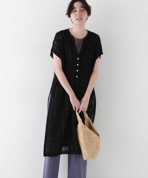 human woman(ヒューマンウーマン)の「◆【ウォッシャブル】【WEB・一部店舗限定】シアーチェックニットワンピース(ワンピース・レディース・ブラック/ブルー・MEDIUM)」の7枚目の写真