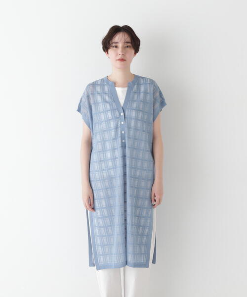 human woman(ヒューマンウーマン)の「◆【ウォッシャブル】【WEB・一部店舗限定】シアーチェックニットワンピース(ワンピース・レディース・ブラック/ブルー・MEDIUM)」の17枚目の写真
