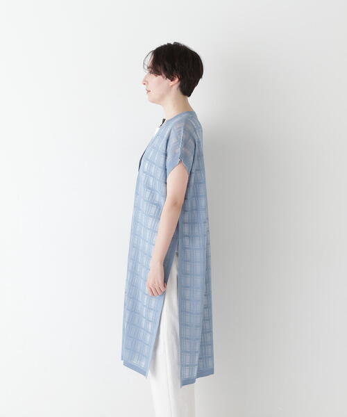 human woman(ヒューマンウーマン)の「◆【ウォッシャブル】【WEB・一部店舗限定】シアーチェックニットワンピース(ワンピース・レディース・ブラック/ブルー・MEDIUM)」の18枚目の写真