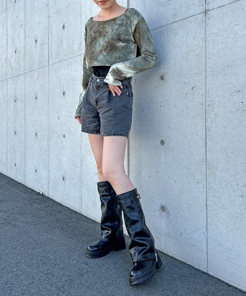 attagirl(アタガール)の「厚底サイドジッパーカバーブーツ(ブーツ・レディース・ブラック・S/M/L/LL)」の2枚目の写真
