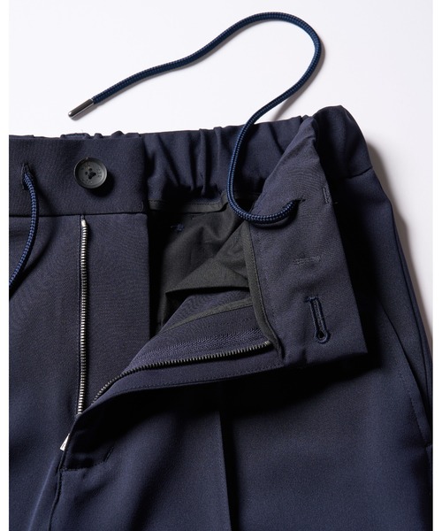 wjk(ダヴルジェイケイ)の「smart pin-tuck slacks(スラックス・メンズ・ネイビー/ブラック/オリーブ・SMALL/MEDIUM/LARGE/X-LARGE/XX-LARGE)」の5枚目の写真