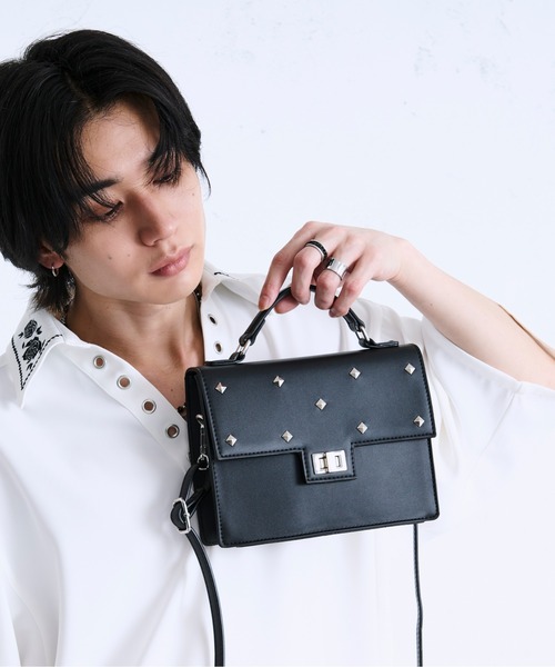 Ellno Loset(エルノロゼット)の「スタッズショルダーバッグ(ショルダーバッグ・メンズ・ブラック・FREE)」の6枚目の写真