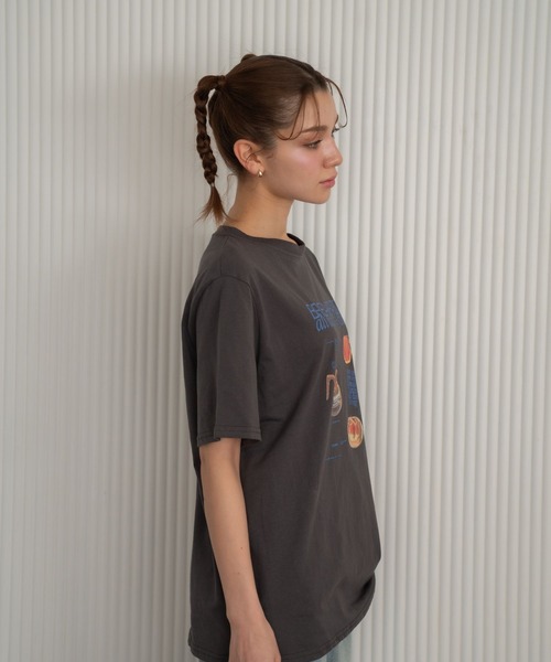 Nu(ニュー)の「【Nu】BREAKFAST Tシャツ(Tシャツ/カットソー・レディース・オフホワイト/チャコールグレー・M)」の7枚目の写真