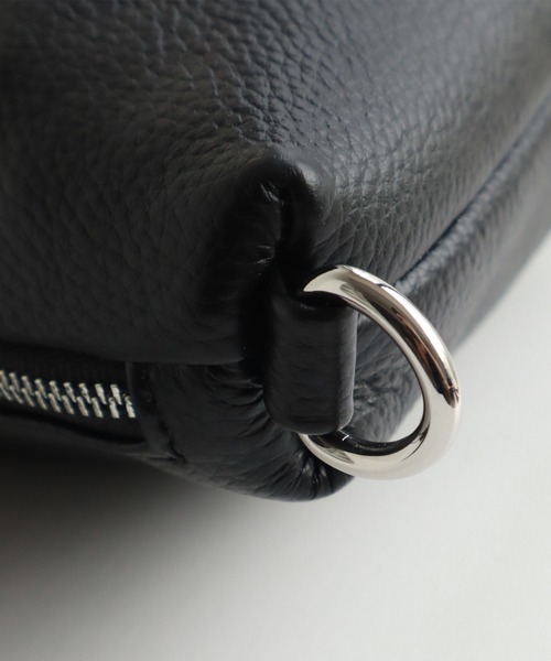 ADAM PATEK(アダムパテック)の「【ADAMPATEK/アダムパテック】new shrink lether drawstring minibag/牛革レザー 巾着ミニバッグ(ショルダーバッグ・メンズ・ブラック・FREE)」の4枚目の写真