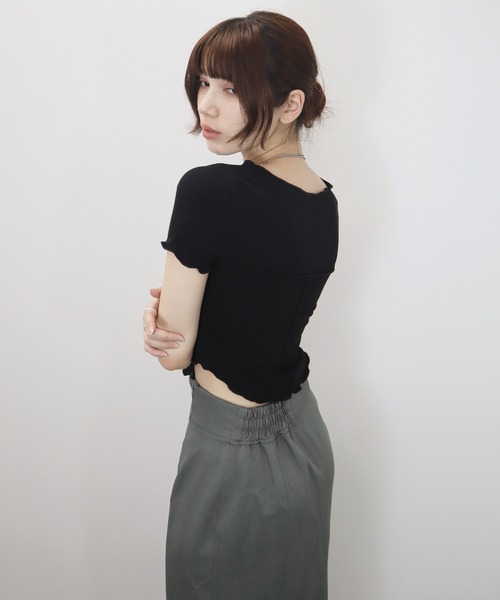 Reurie'(レウリィ)の「ビスチェメロウトップ/bustier mellow top 半袖 クロップド丈 シンプル カジュアル 韓国 Y2K ワンホン 大人カジュアル きれいめ(Tシャツ/カットソー・レディース・ブラック/グレー・FREE)」の3枚目の写真
