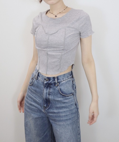 Reurie'(レウリィ)の「ビスチェメロウトップ/bustier mellow top 半袖 クロップド丈 シンプル カジュアル 韓国 Y2K ワンホン 大人カジュアル きれいめ(Tシャツ/カットソー・レディース・ブラック/グレー・FREE)」の4枚目の写真