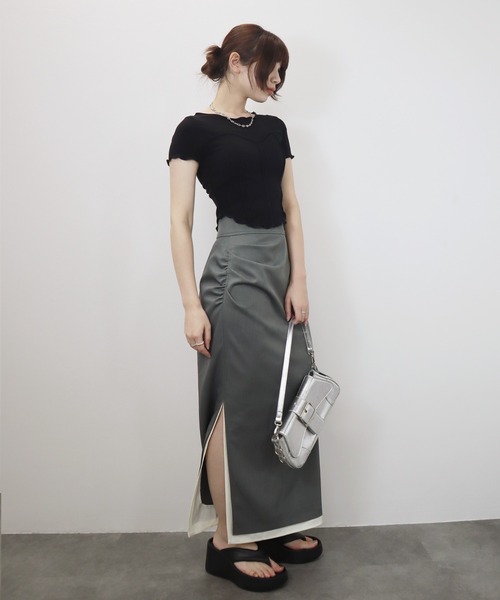 Reurie'(レウリィ)の「ビスチェメロウトップ/bustier mellow top 半袖 クロップド丈 シンプル カジュアル 韓国 Y2K ワンホン 大人カジュアル きれいめ(Tシャツ/カットソー・レディース・ブラック/グレー・FREE)」の13枚目の写真