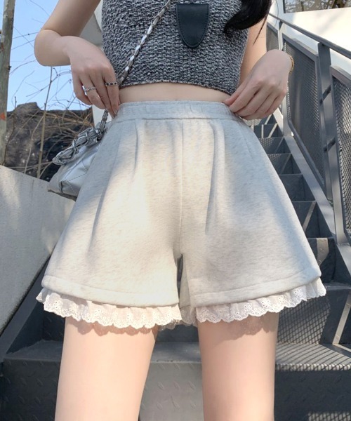 REMUR(レミュール)の「裾レーススウェットショートパンツ(スウェットパンツ・レディース・グレー/ライトグレー/ブラック・S/M/L)」の1枚目の写真