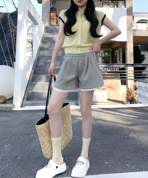 REMUR(レミュール)の「裾レーススウェットショートパンツ(スウェットパンツ・レディース・グレー/ライトグレー/ブラック・S/M/L)」の7枚目の写真