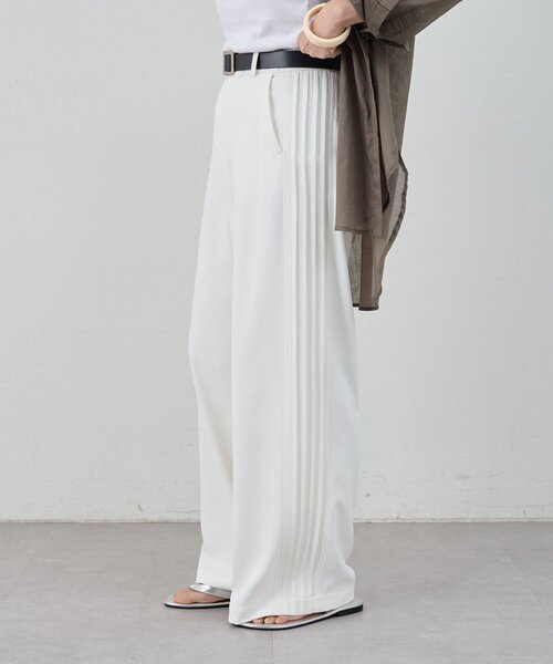 SHENERY（シーナリー）の「《みんなの欲しいが詰まった》サイドラインパンツ（その他パンツ・レディース・オフホワイト/ネイビー・40/38/36）」の20枚目の写真