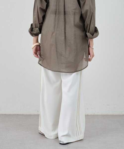 SHENERY（シーナリー）の「《みんなの欲しいが詰まった》サイドラインパンツ（その他パンツ・レディース・オフホワイト/ネイビー・40/38/36）」の21枚目の写真