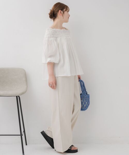 RETRO GIRL(レトロガール)の「ギャザー2wayオフショルBL(シャツ/ブラウス・レディース・オレンジ/オフホワイト/ブラック・FREE)」の21枚目の写真