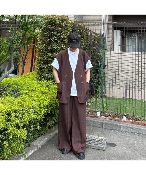 CORNERS by KR（コーナーズバイケーアール）の「【CORNERS by KR】リネンライクオーバーサイズベスト【セットアップ可能】（ベスト・レディース・ブラウン/ベージュ/ブラック・M）」の4枚目の写真