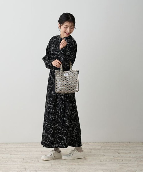 ROOTOTE(ルートート)の「ROOTOTE ルートートEU.スクエア.ラミネートーP(トートバッグ・レディース・グレー系その他/ブルー系その他・FREE)」の5枚目の写真