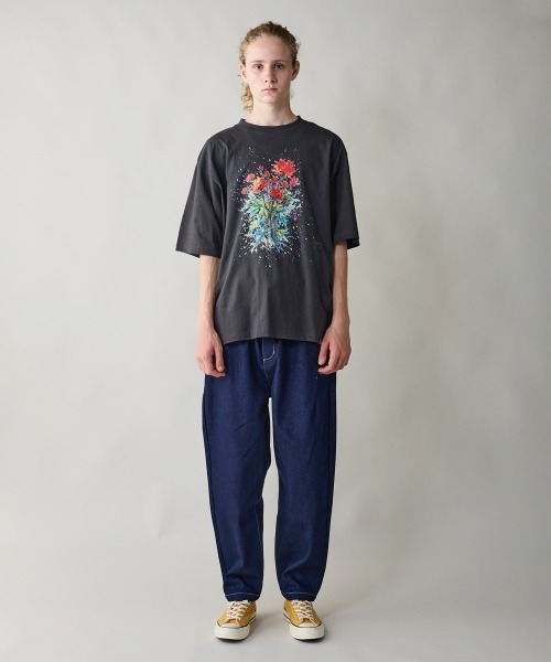 rehacer(レアセル)の「rehacer : Burst Flower Relax Fit T-shirt / バースト フラワー リラックス フィットTシャツ(Tシャツ/カットソー・メンズ・スミクロ/ベージュ/ピンク・SMALL/MEDIUM/LARGE/X-LARGE)」の15枚目の写真