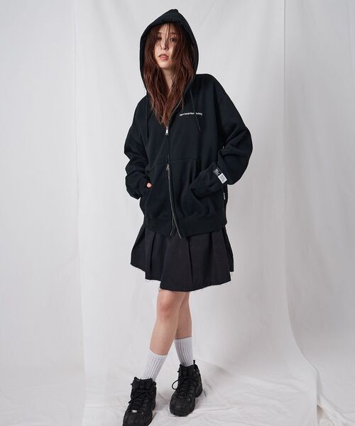 BEN DAVIS（ベンデイビス）の「【BEN DAVIS（ベンデイビス）】HEAVY SWEAT ZIP HOODIE / パーカー ジップ ワンポイント 刺繍 裏起毛（パーカー・メンズ・ブルーグレー/ブラック/バーガンディー/アッシュグレー/モカ・X-LARGE/LARGE/MEDIUM）」の9枚目の写真