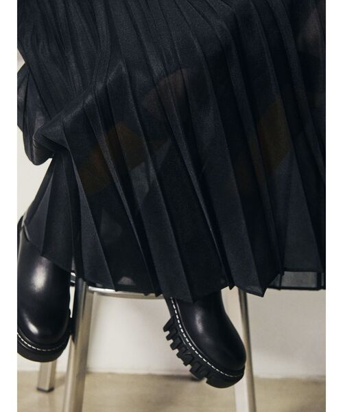 UN3D.（アンスリード）の「SHEER ORIGAMI PLEATS SK【セットアップ着用可能】 / シアーオリガミプリーツスカート（スカート・レディース・グレー/ブラック・38/36）」の11枚目の写真