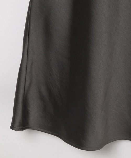 LEPSIM(レプシィム)の「ストレッチサテンスカート 497324(スカート・レディース・チャコールグレー/ブラック/ブラウン/アイボリー/カーキ・FREE/TALL)」の10枚目の写真