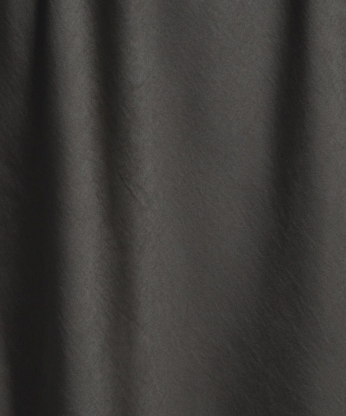 LEPSIM(レプシィム)の「ストレッチサテンスカート 497324(スカート・レディース・チャコールグレー/ブラック/ブラウン/アイボリー/カーキ・FREE/TALL)」の7枚目の写真