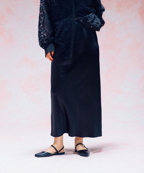 LEPSIM(レプシィム)の「ストレッチサテンスカート 497324(スカート・レディース・チャコールグレー/ブラック/ブラウン/アイボリー/カーキ・FREE/TALL)」の15枚目の写真