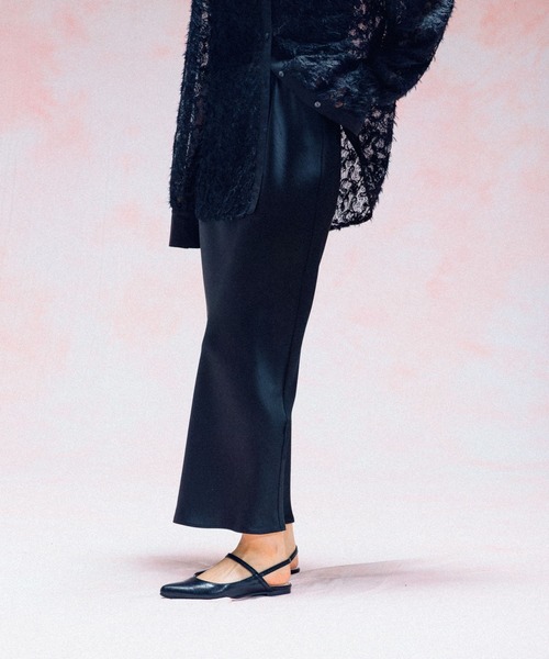 LEPSIM(レプシィム)の「ストレッチサテンスカート 497324(スカート・レディース・チャコールグレー/ブラック/ブラウン/アイボリー/カーキ・FREE/TALL)」の17枚目の写真