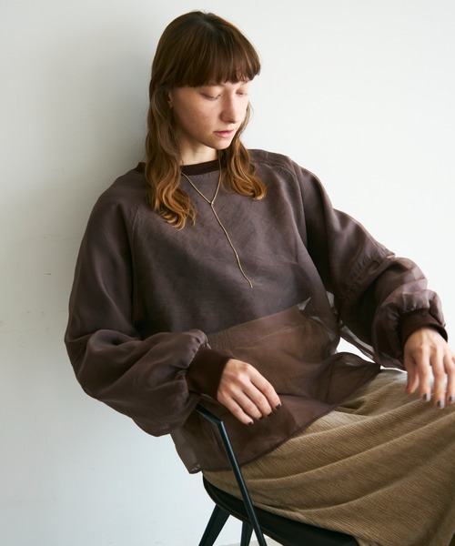 Shelly island（シェリーアイランド）の「オーガンジーレイヤードトレーナー（スウェット・レディース・ブラック/ブラウン/ホワイト/グレイッシュベージュ・FREE）」の9枚目の写真