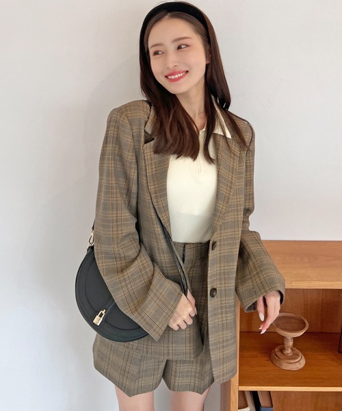 レースカラーテーラードジャケット（テーラードジャケット