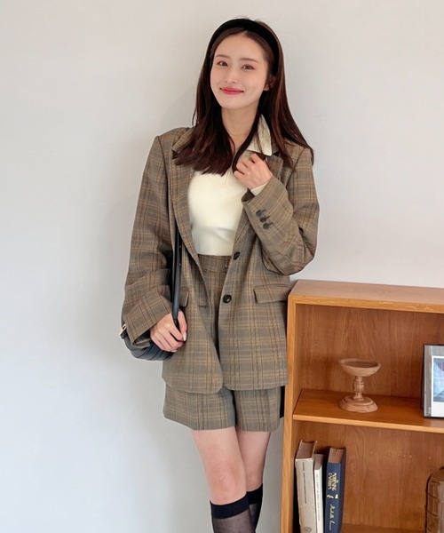 レースカラーテーラードジャケット（テーラードジャケット