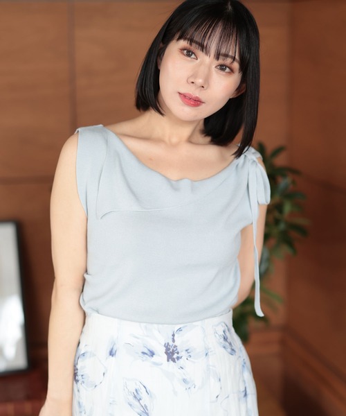 Ruwan yu(ルワンユー)の「肩リボンアシンメトリーニットトップス【大きいサイズ対応】(ニット/セーター・レディース・グレー・L/4L/3L/LL)」の8枚目の写真