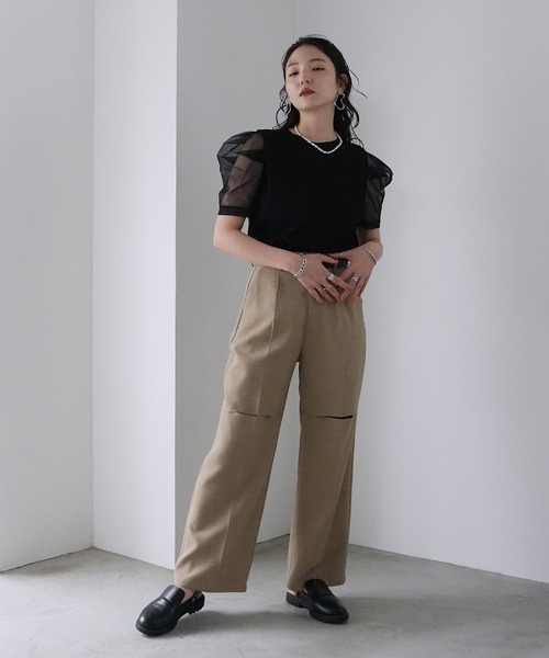 Yeoun(ヨウン)の「膝スリットスラックスパンツ(スラックス・レディース・グリーン/ベージュ/グレー・FREE)」の20枚目の写真